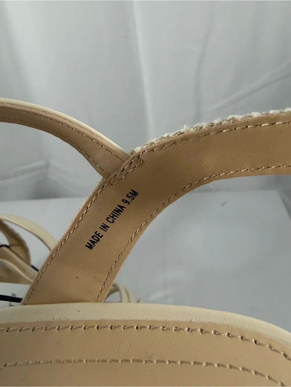 NWT Liz Claiborne Women's Size 9.5 Cream Espadrille Wedge Sandals